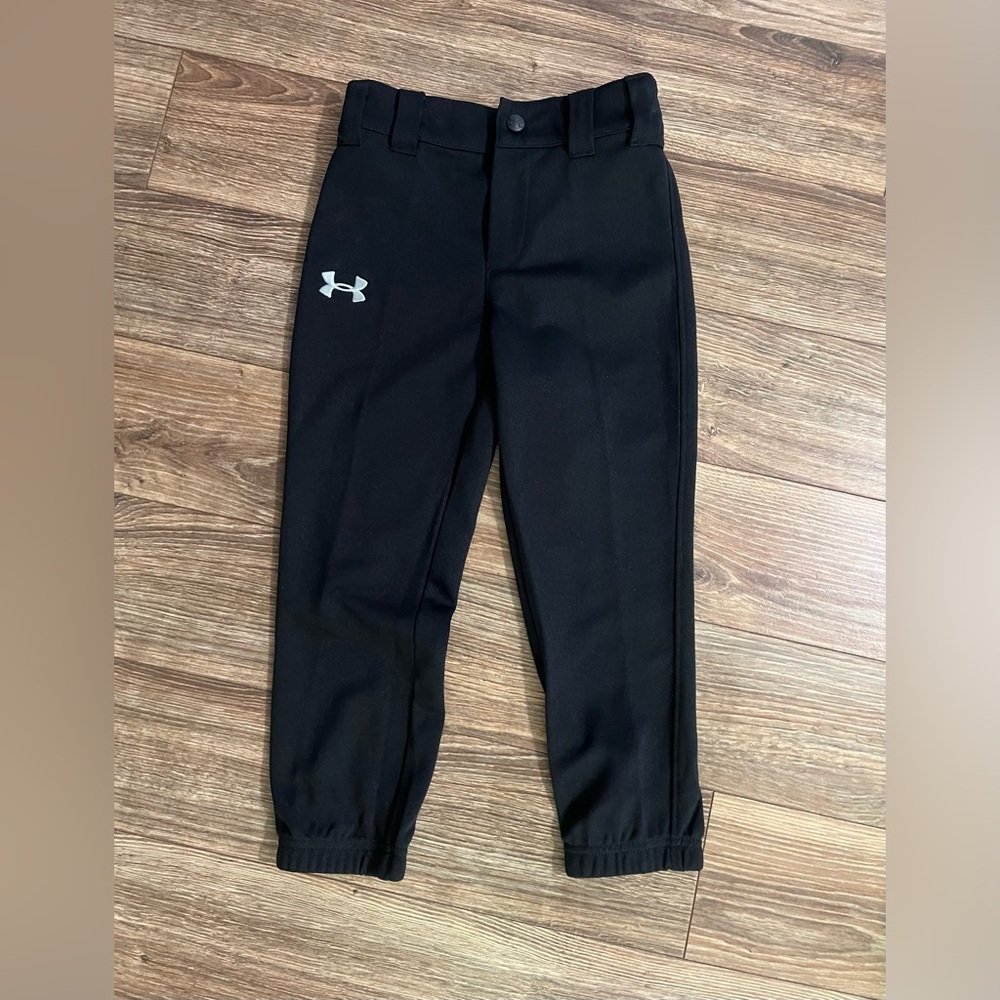 Kids Under Armour baseball pants size 4
